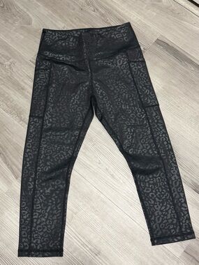 Constantly Varied Gear CVG Black Leopard Capri Leggings